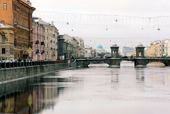 St. Petersburg, Russia - river view - photo by Michael Parulava, unsplash.com/@parulava